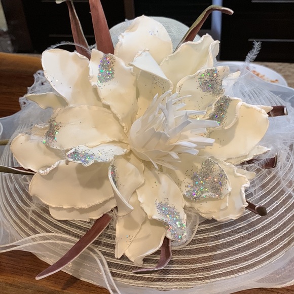 Fancy Hat - Picture 2 of 5